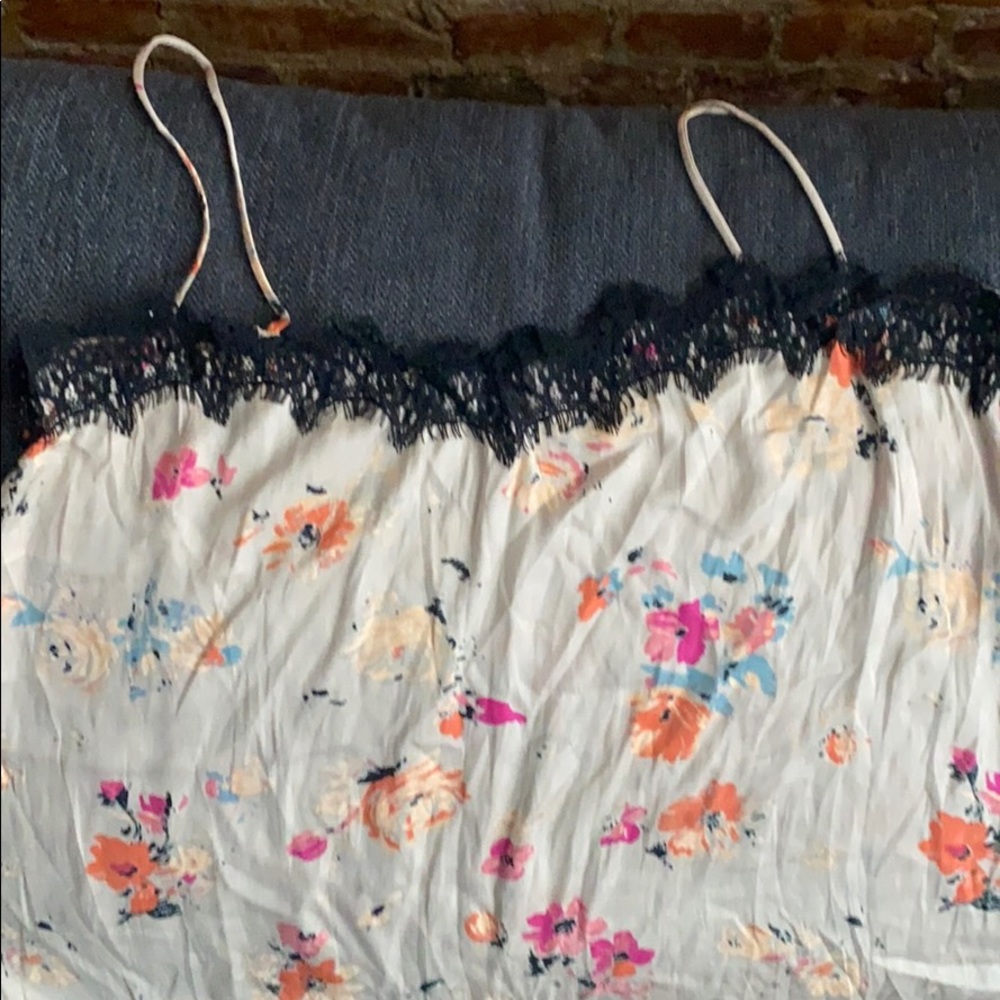 Zara floral top- silky